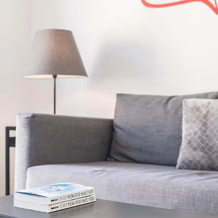 Classic By Homing * Λάγος